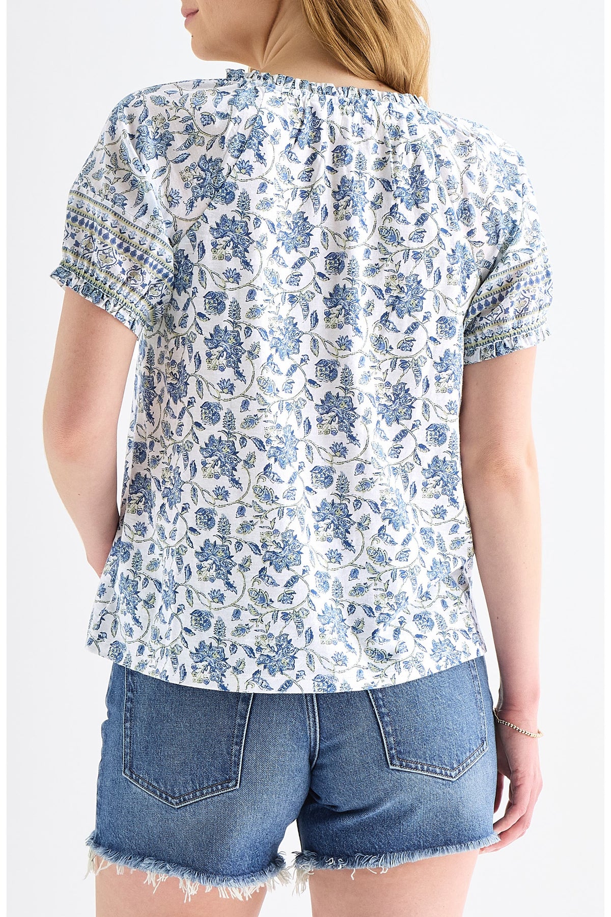 [159549-460] WOMENS LUCKY BRAND SHORT SLEEVE NOTCH NECK - BLUE MULTI