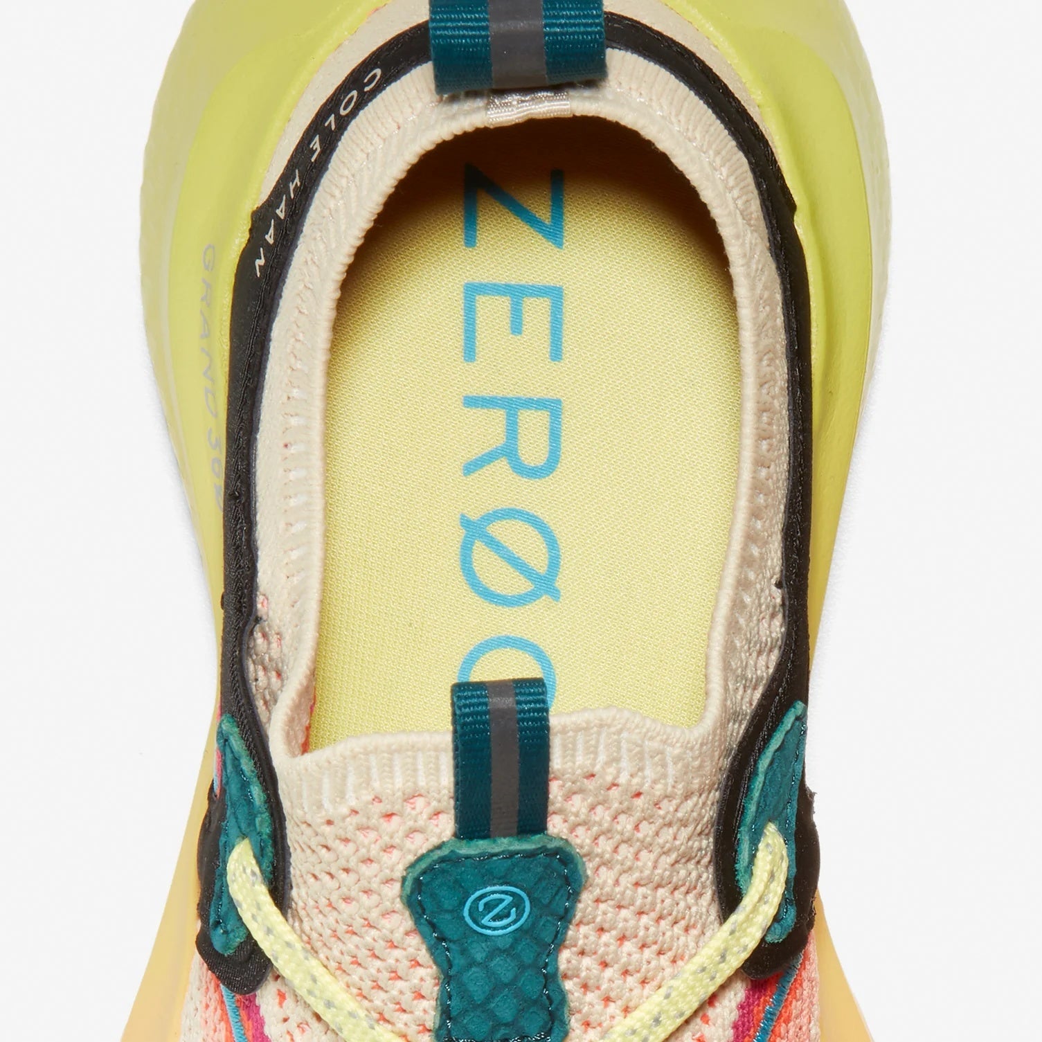 [W25243] WOMENS COLE HAAN ZERØGRAND OUTPACE 2 RUNNING SHOE
